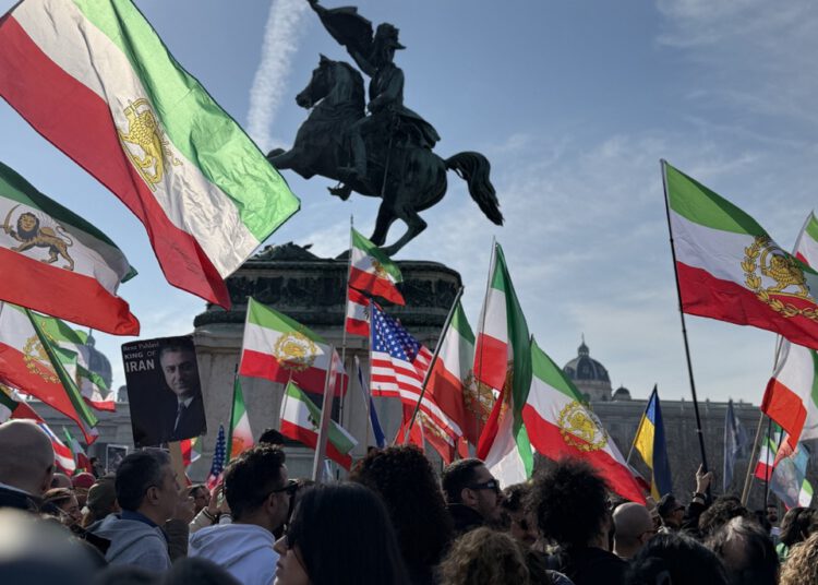 Israel, die USA und Iran: eine Geschichte von ziemlich besten Feinden